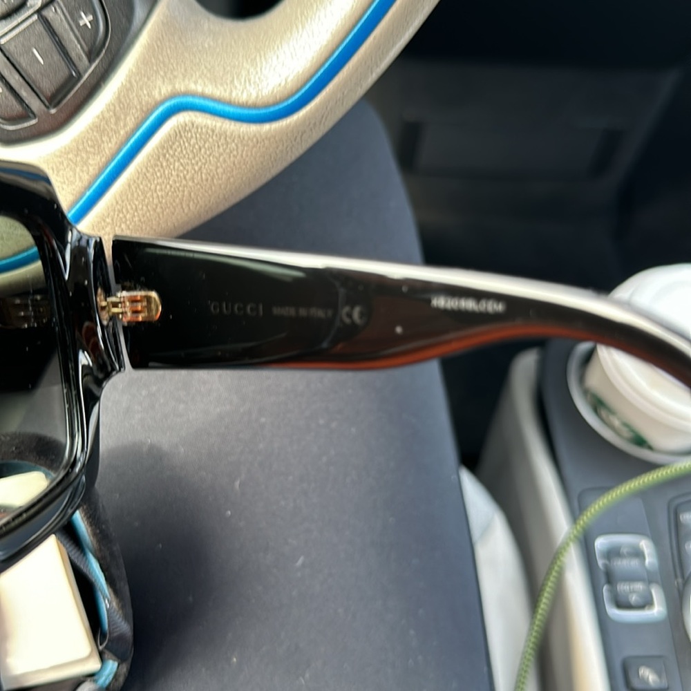 Black Gucci sunglasses authentic! - Picture 3 of 5